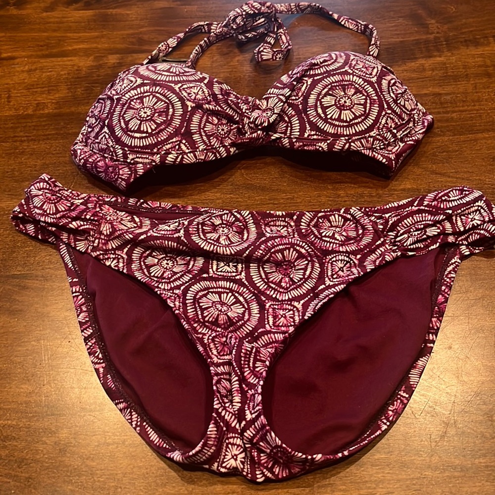 Stylus Burgundy Bikini